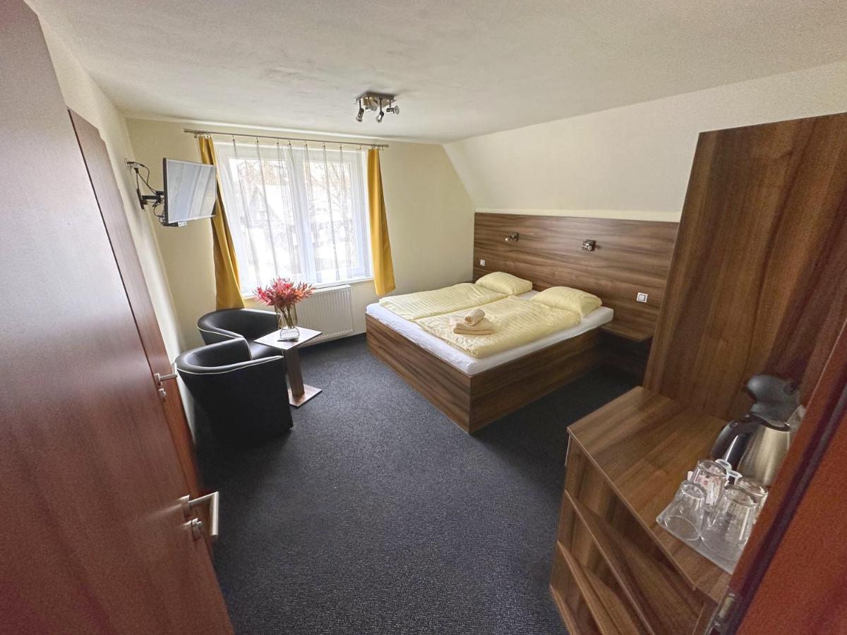 Vila Vlci Hora Krásná Lípa Buitenkant foto